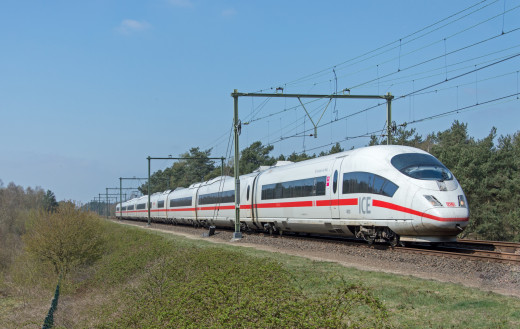 1067009 (a): :2048x1295